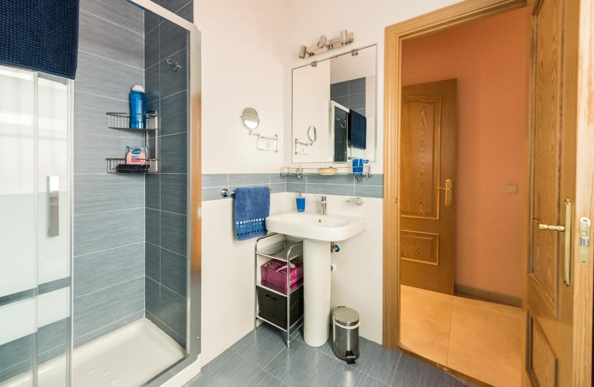 Apartamentos Madrid Xxxiii - Alojamiento De Temporada Pokoj fotografie