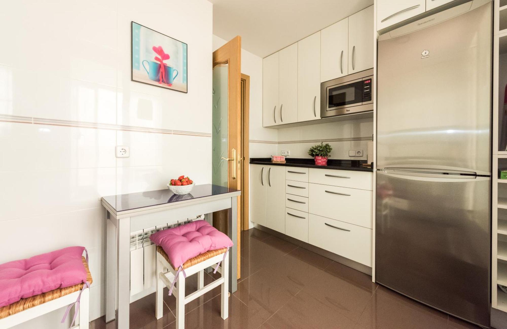 Apartamentos Madrid Xxxiii - Alojamiento De Temporada Pokoj fotografie