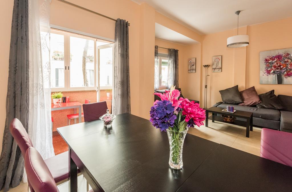 Apartamentos Madrid Xxxiii - Alojamiento De Temporada Exteriér fotografie